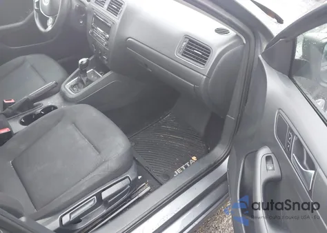 2015 Volkswagen Jetta 2.0L S from USA, damaged, VIN 3VW2K7AJ3FM297139